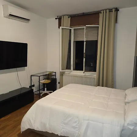 Oda ve Kahvaltı Via Pitagora *